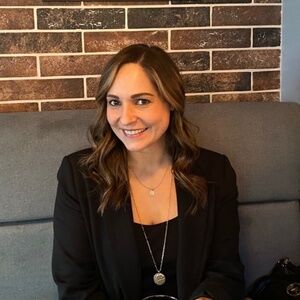 Meet your Posher, Jenna